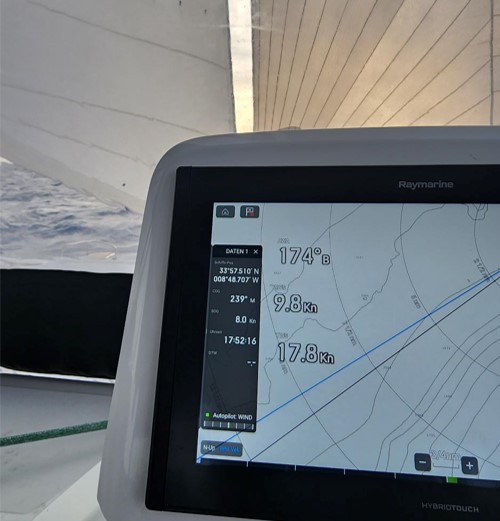 Sailing Butterfly at 8kt